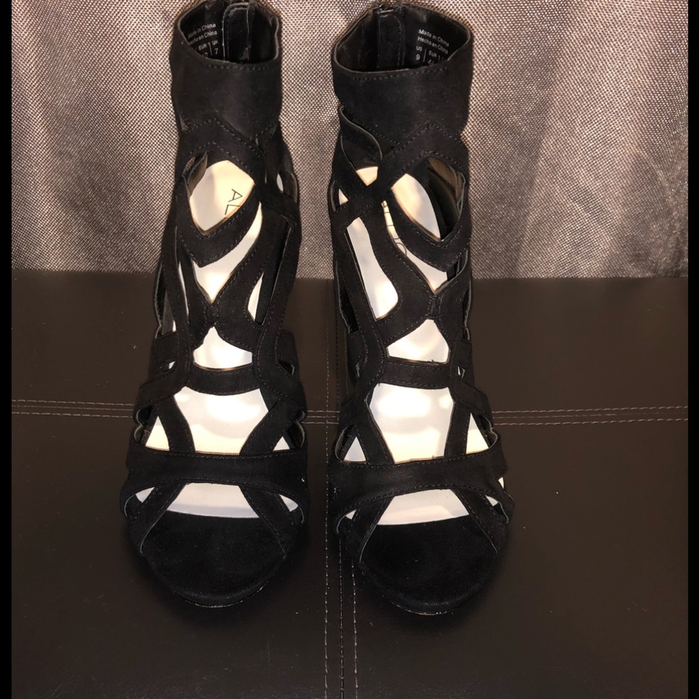 Aldo black heels
